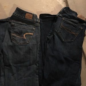2 women jeans